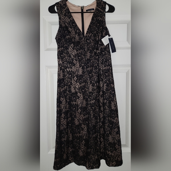 Tommy Hilfiger Dresses & Skirts - Tommy Hilfiger Women's Floral Black Lace Dress Size 4